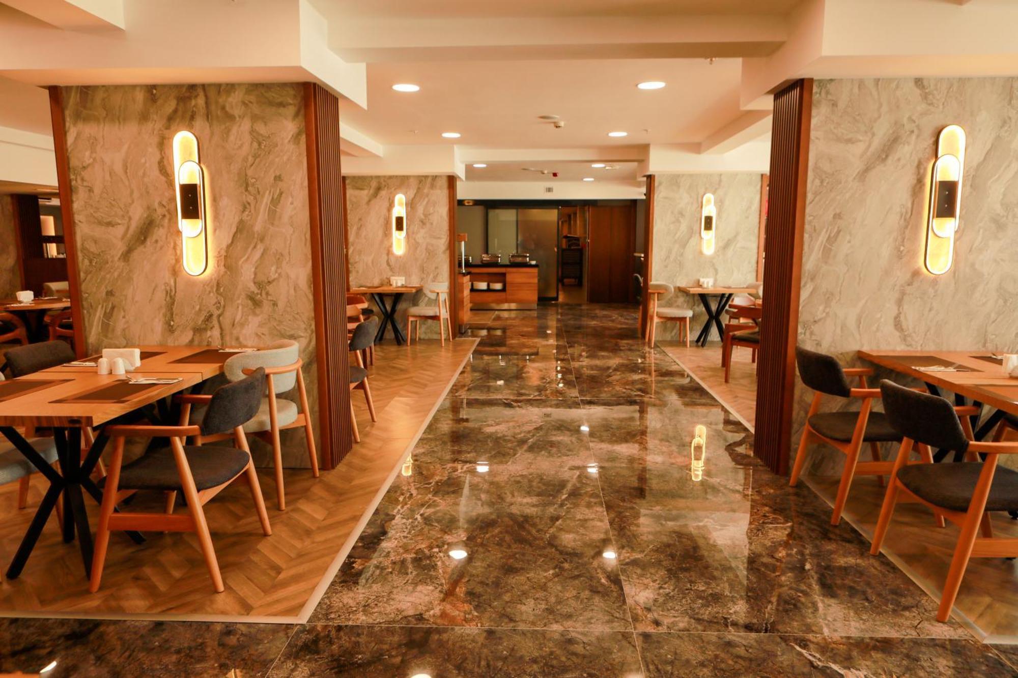 Ramada By Wyndham ダラマン エクステリア 写真